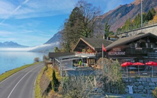 Chalet Hotel am Brienzersee Bild eines Hotels am Brienzersee.
