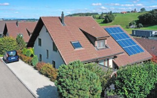 Bild eines Doppelhauses in Oberwangen.