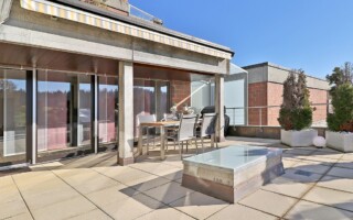Bild eines Terrassenhauses in Bern.