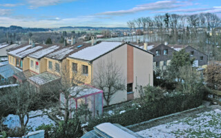 Reiheneckhaus in Worblaufen, Altikofenquartier in Ittigen Drohnenfoto Altikofen Quartier in Ittigen.
