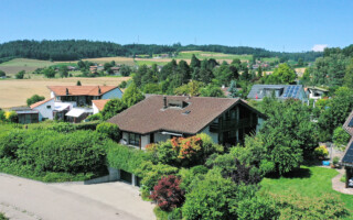 Einfamilienhaus in Bolligen Tieracker Freistehendes grosses Einfamilienhaus mit viel Grüngut im Garten